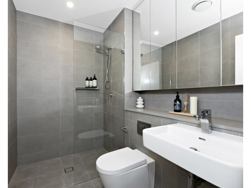 610/4 Herman Crescent, Rouse Hill NSW 2155