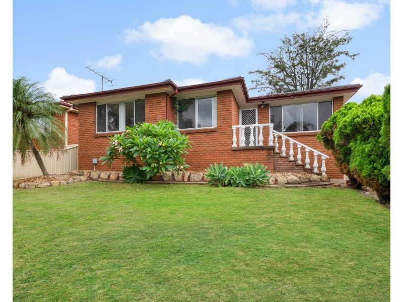 10 Desley Crescent, Prospect NSW 2148