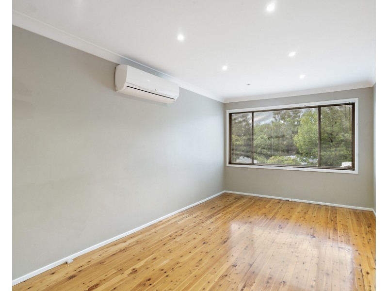 10 Desley Crescent, Prospect NSW 2148