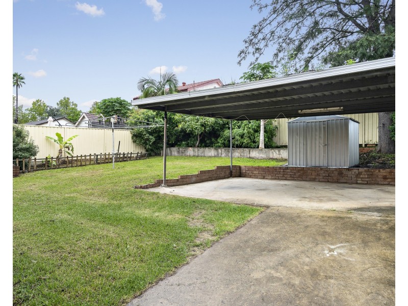 10 Desley Crescent, Prospect NSW 2148