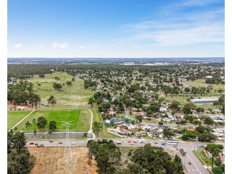 37 & 37a Palau Crescent, Lethbridge Park NSW 2770