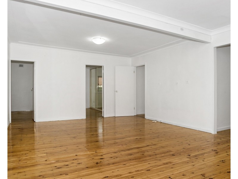 21 Douglas Road, Quakers Hill NSW 2763