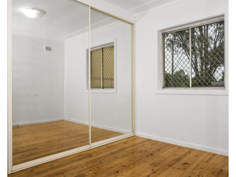 21 Douglas Road, Quakers Hill NSW 2763