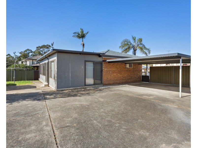 2 Roa Place, Blacktown NSW 2148