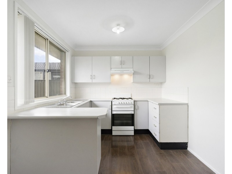 5 Aminta Crescent, Hassall Grove NSW 2761