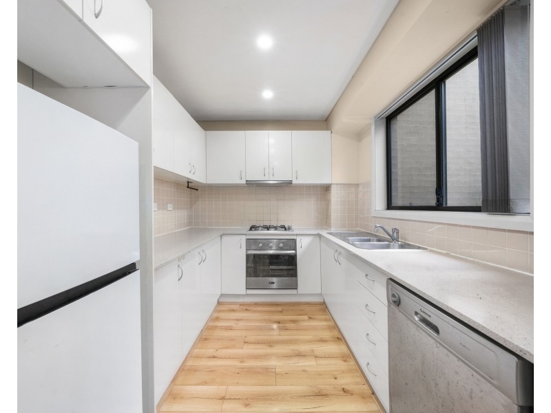 2/121-123 Stephen Street, Blacktown NSW 2148