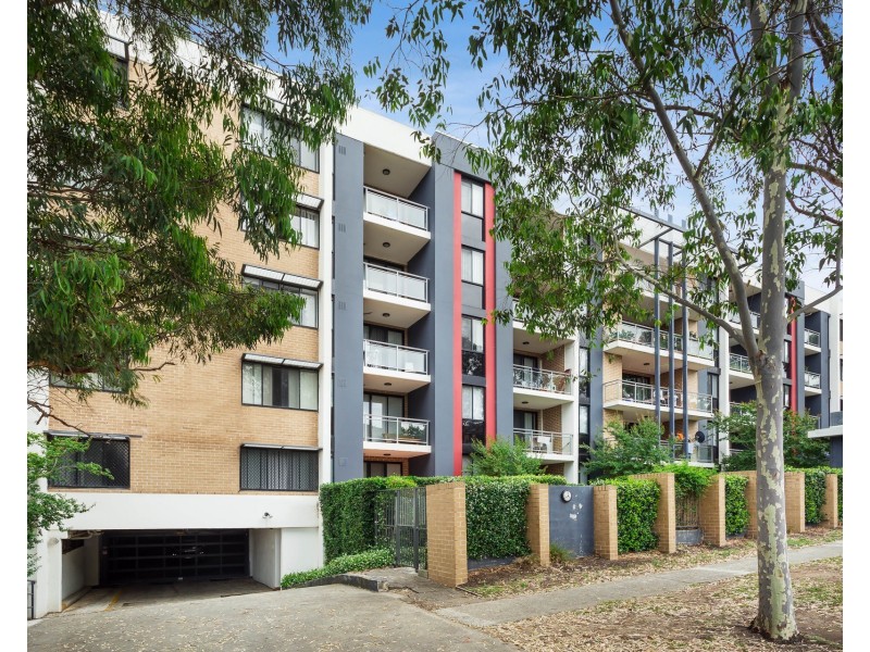 8/16 Oxford Street, Blacktown NSW 2148