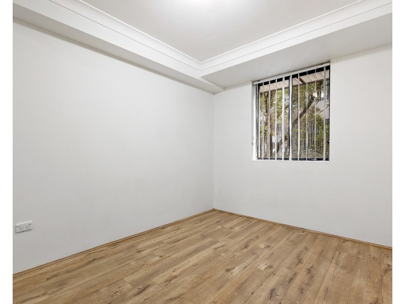 8/16 Oxford Street, Blacktown NSW 2148