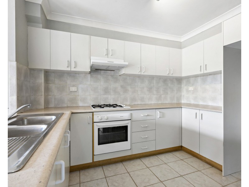 6/2-4 Fourth Avenue, Blacktown NSW 2148