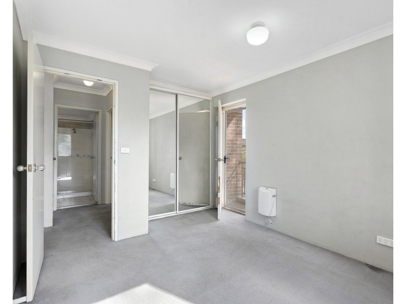 6/2-4 Fourth Avenue, Blacktown NSW 2148