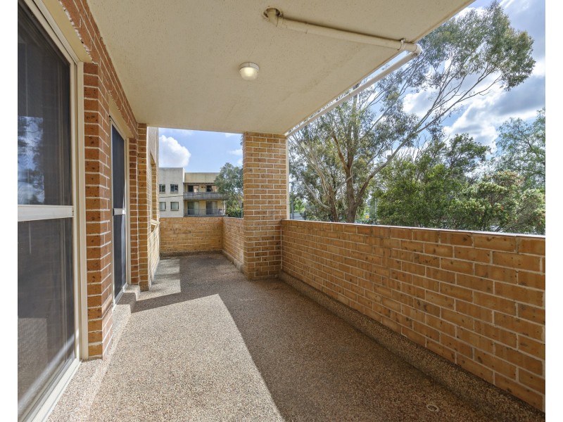 6/2-4 Fourth Avenue, Blacktown NSW 2148