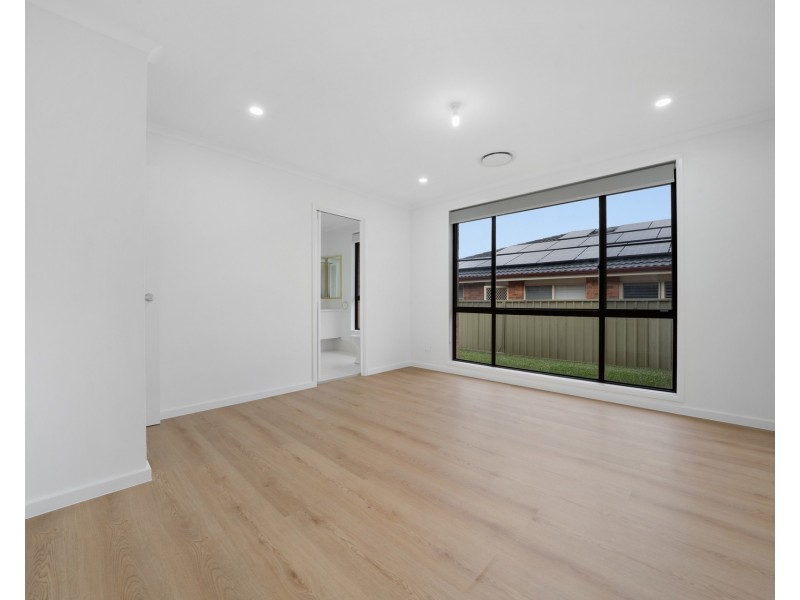 19 Fenchurch Street, Prospect NSW 2148