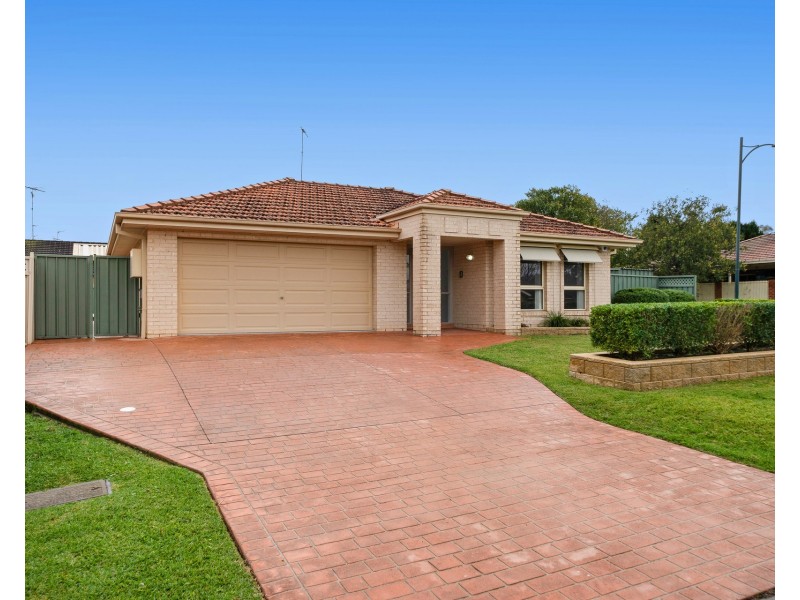 1 Hewitt Link, Harrington Park NSW 2567