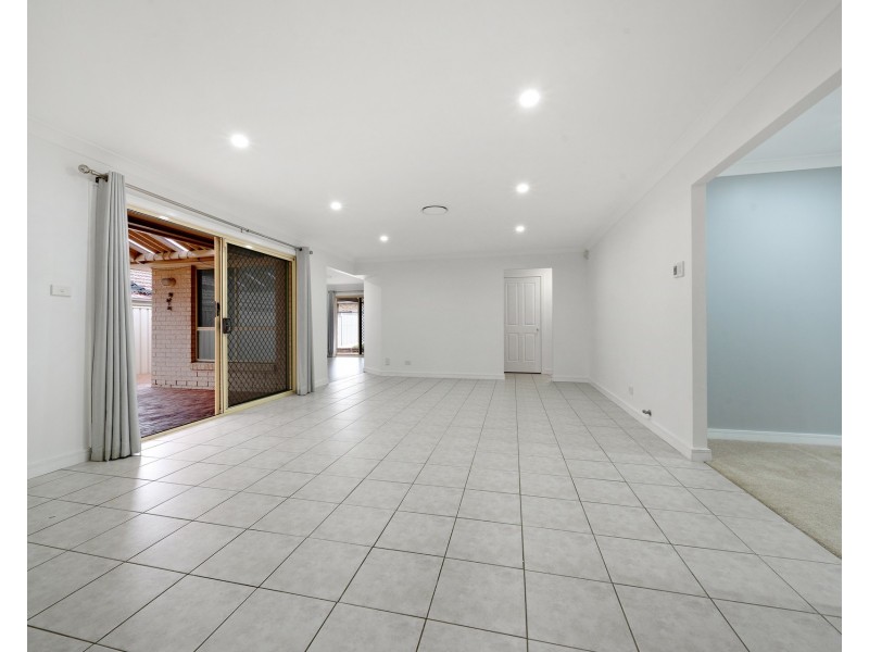 1 Hewitt Link, Harrington Park NSW 2567