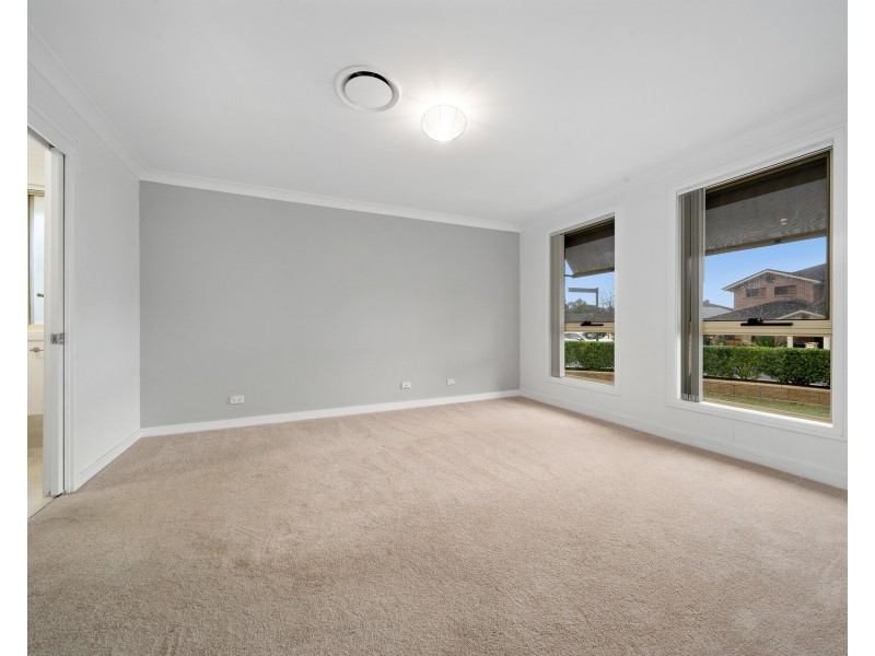 1 Hewitt Link, Harrington Park NSW 2567