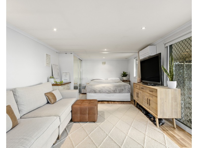 8 Hawkins Street, Blacktown NSW 2148