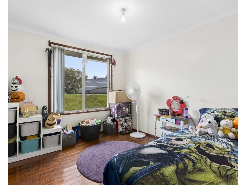 8 Flint Street, Kings Langley NSW 2147