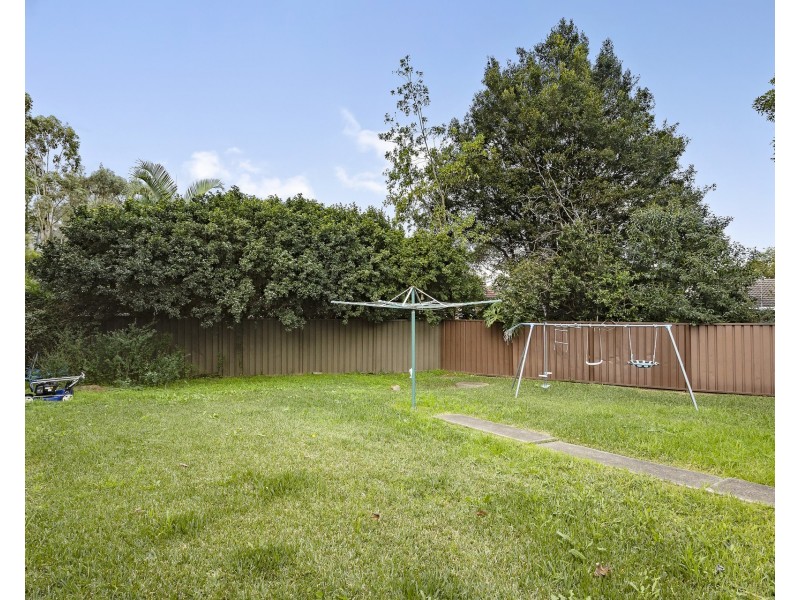 8 Flint Street, Kings Langley NSW 2147