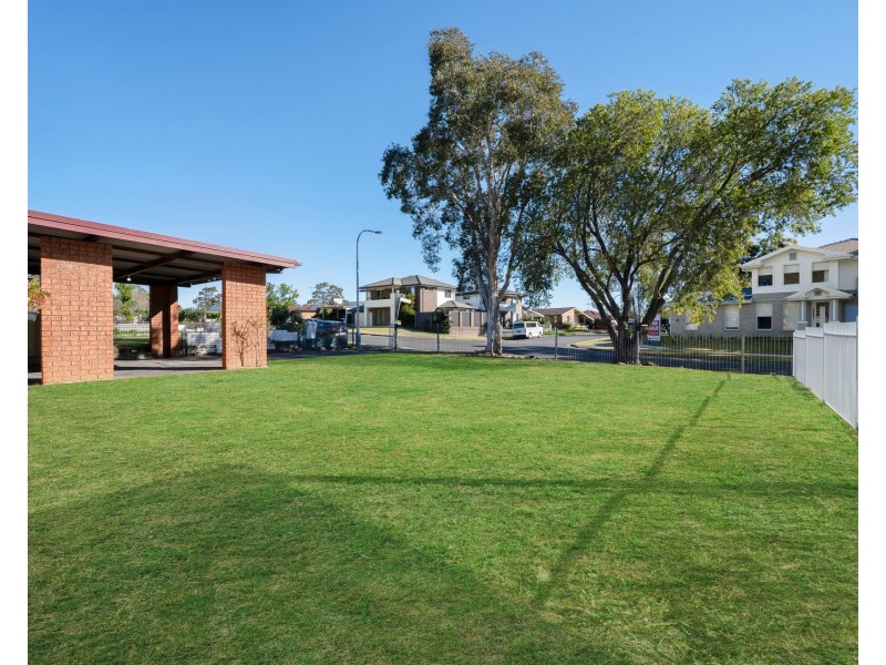 12 Wilkie Crescent, Doonside NSW 2767