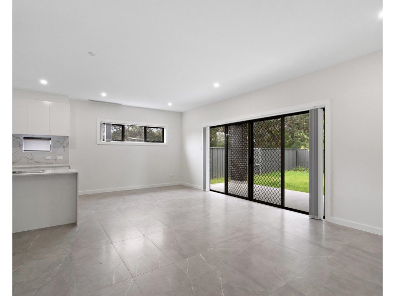 1/154 Willan Drive, Cartwright NSW 2168