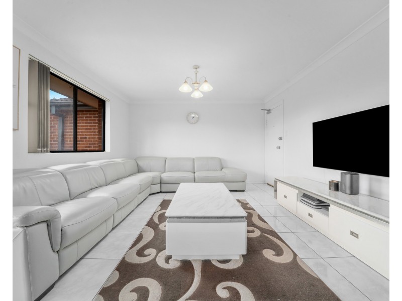 9/234 Targo Road, Toongabbie NSW 2146