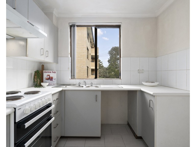 4/5 Griffiths Street, Blacktown NSW 2148