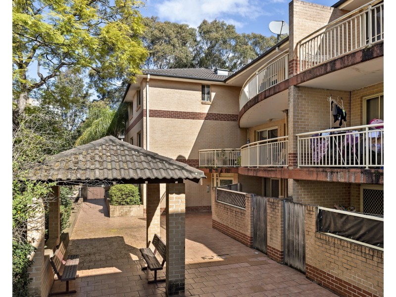 27/8-10 Fifth Avenue, Blacktown NSW 2148