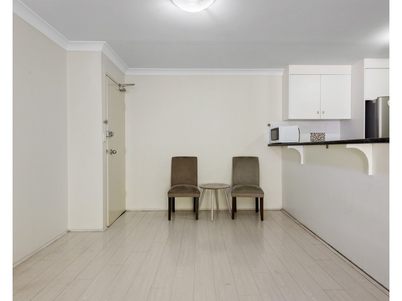 27/8-10 Fifth Avenue, Blacktown NSW 2148