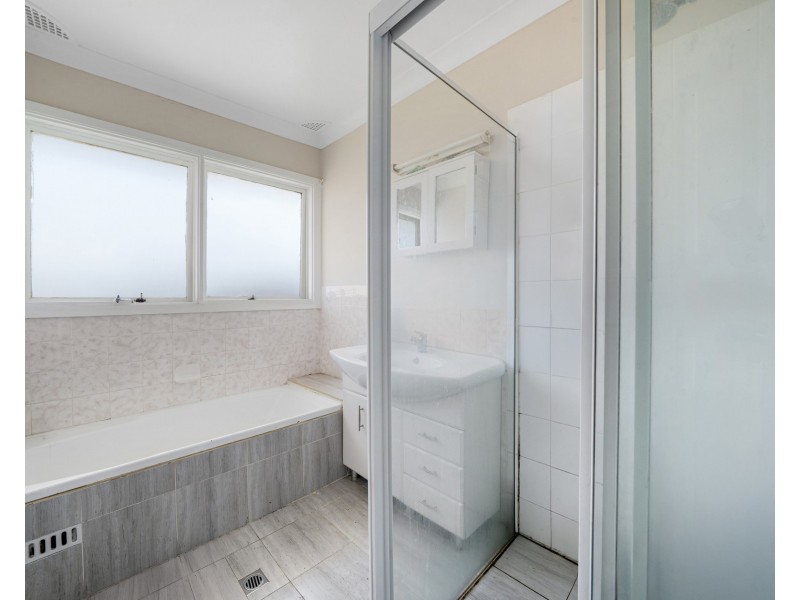 2 Madang Avenue, Whalan NSW 2770