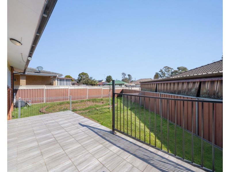 2 Madang Avenue, Whalan NSW 2770