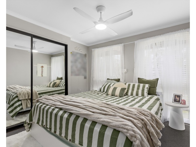 147 & 147a Banks Drive, St Clair NSW 2759