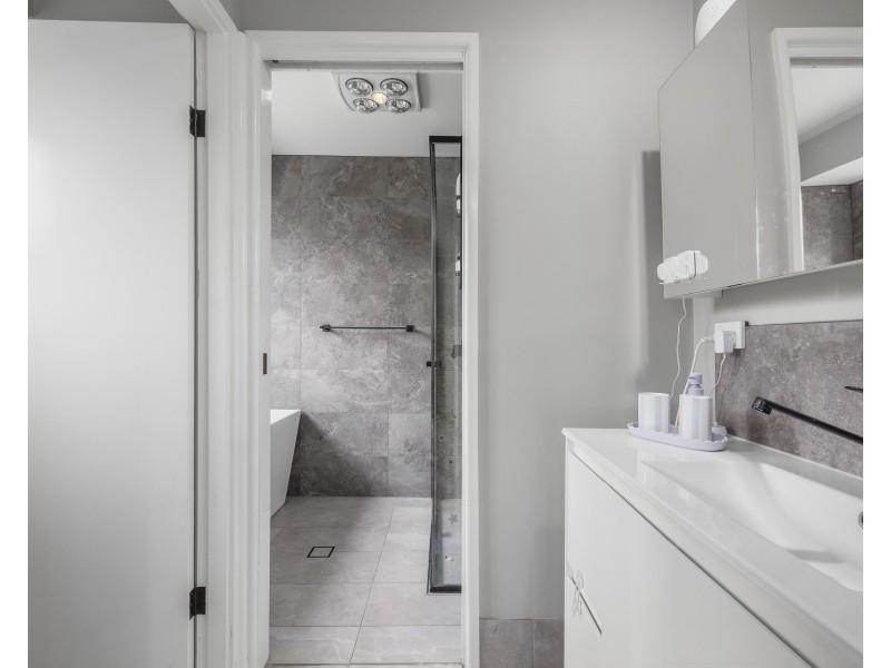 147 & 147a Banks Drive, St Clair NSW 2759