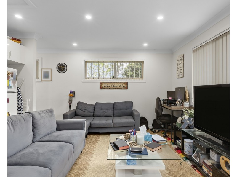 147 & 147a Banks Drive, St Clair NSW 2759