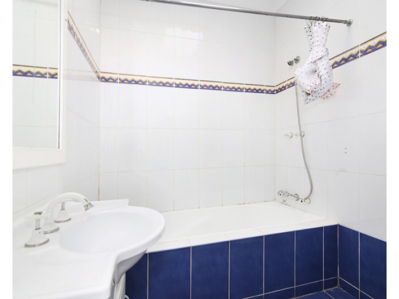 35 Julie Street, Blacktown NSW 2148