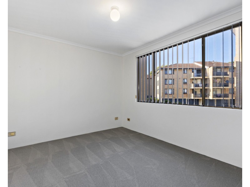 3/5 Griffiths Street, Blacktown NSW 2148
