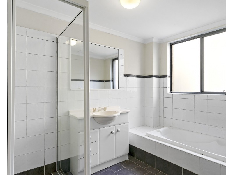 18/5-9 Fourth Avenue, Blacktown NSW 2148