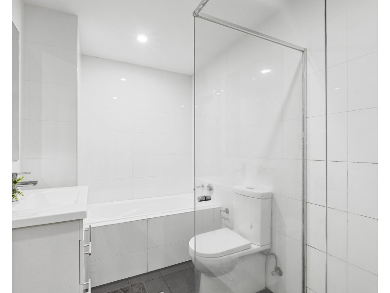 301/43 Devitt Street, Blacktown NSW 2148