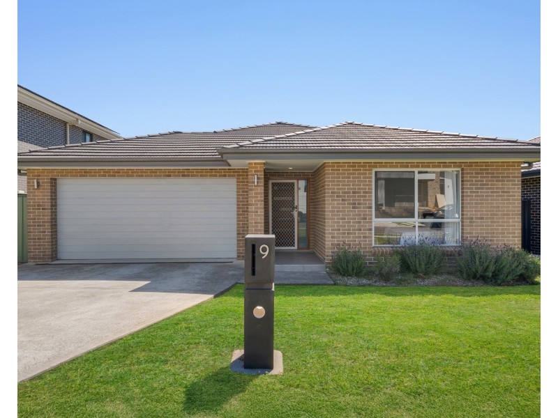 9 Bitalli (gables) Street, Box Hill NSW 2765