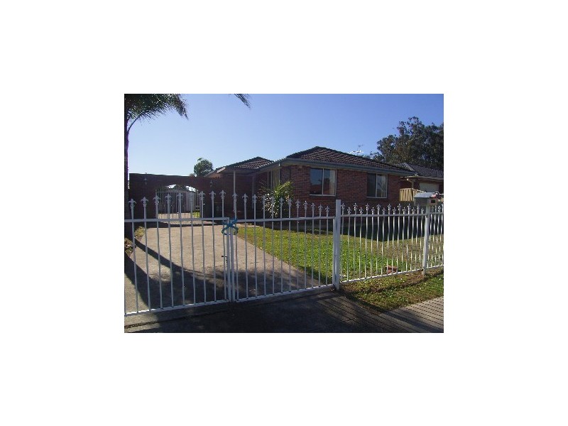 22 Shinnick Drive, Oakhurst NSW 2761