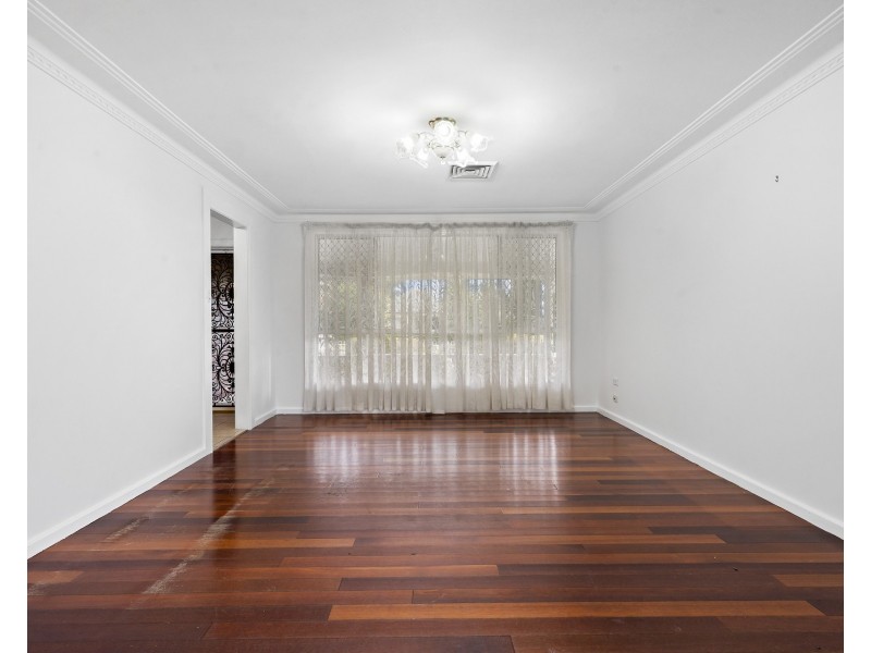 13 Highlands Crescent, Blacktown NSW 2148