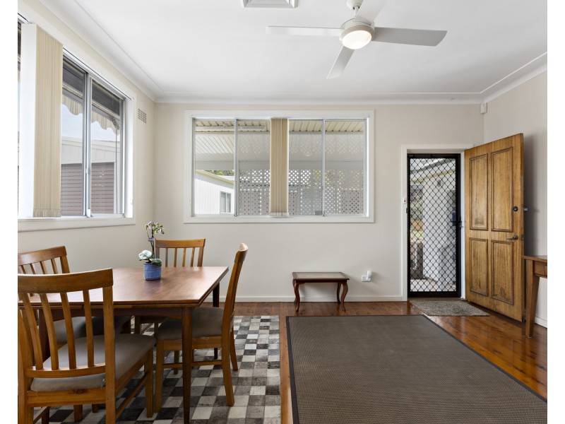 37 Charlton Road, Lalor Park NSW 2147