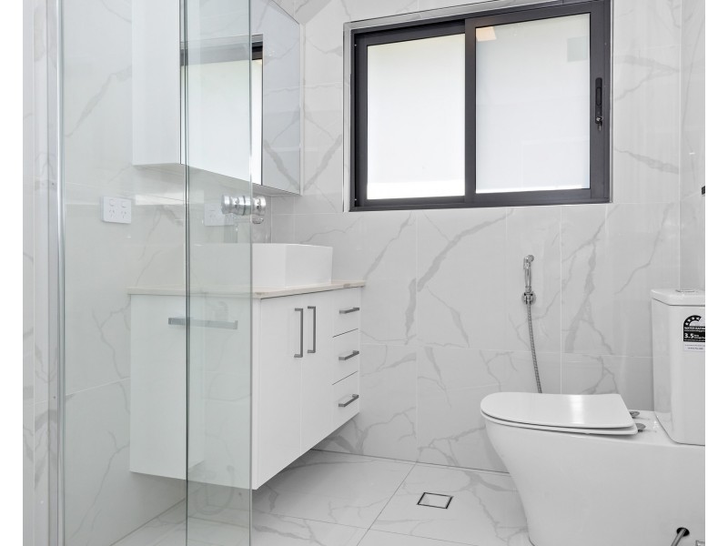 8 Slade Place, Prospect NSW 2148