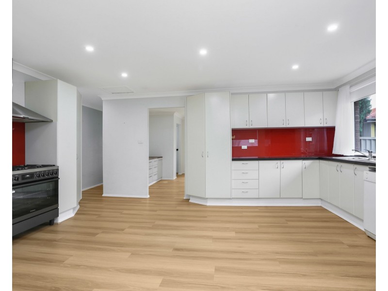 7 Peony Place, Quakers Hill NSW 2763
