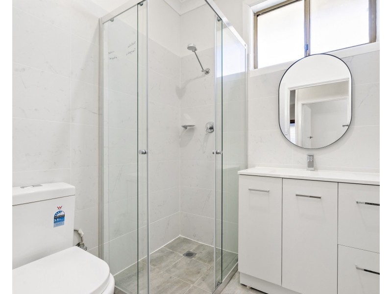 174 Binalong Road, Toongabbie NSW 2146