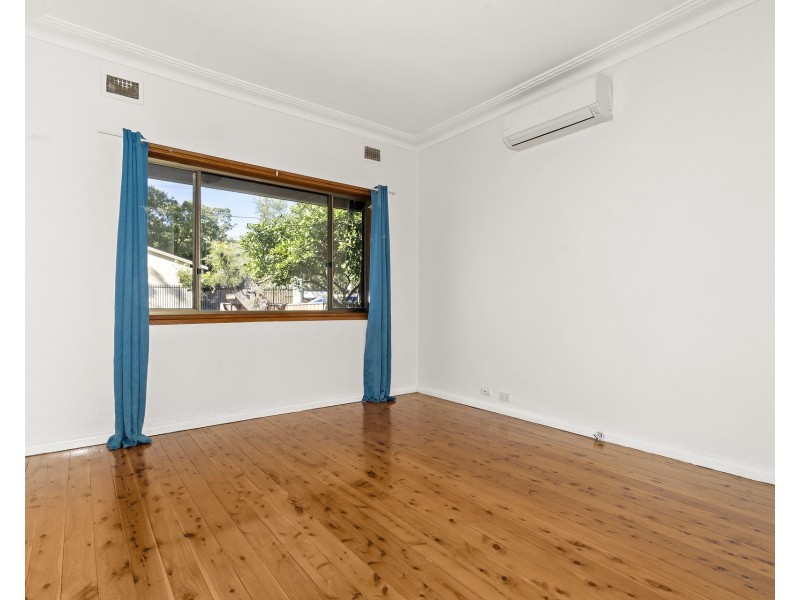 174 Binalong Road, Toongabbie NSW 2146