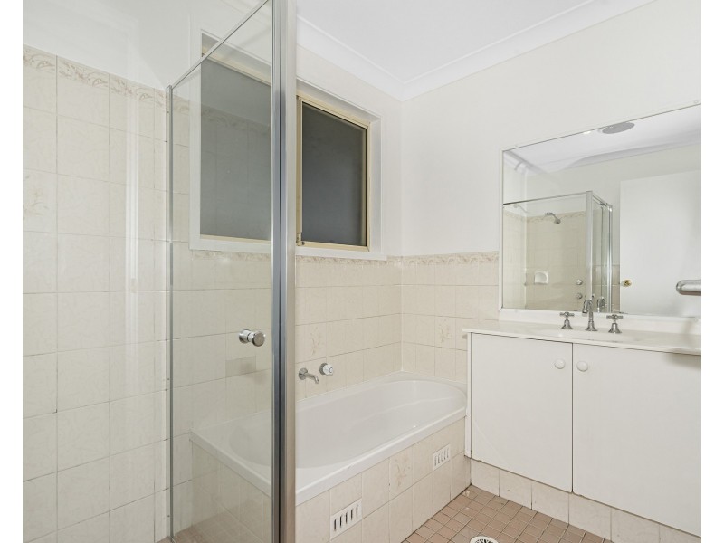 4 Athena Court, St Clair NSW 2759