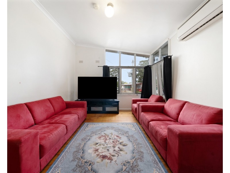 25 & 25a Kilbride Avenue, Dharruk NSW 2770