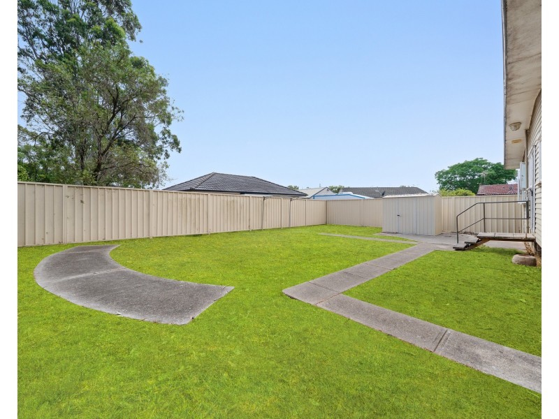 25 & 25a Kilbride Avenue, Dharruk NSW 2770