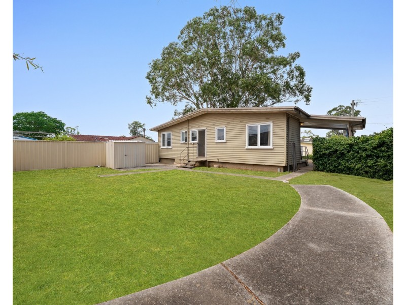 25 & 25a Kilbride Avenue, Dharruk NSW 2770