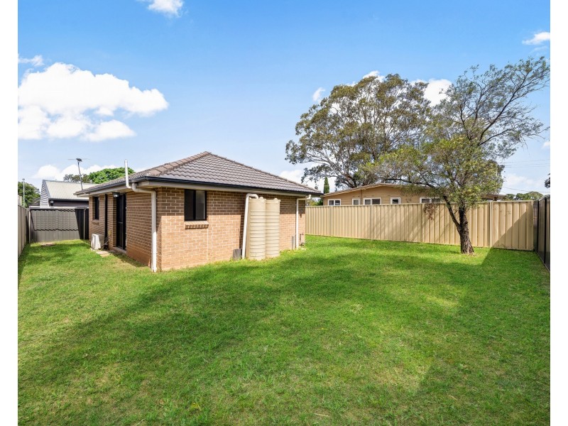 25 & 25a Kilbride Avenue, Dharruk NSW 2770